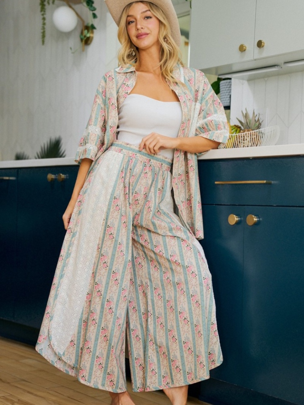Bibi Floral Striped Print Eyelet Wide Leg Pants - Picture 5 of 12